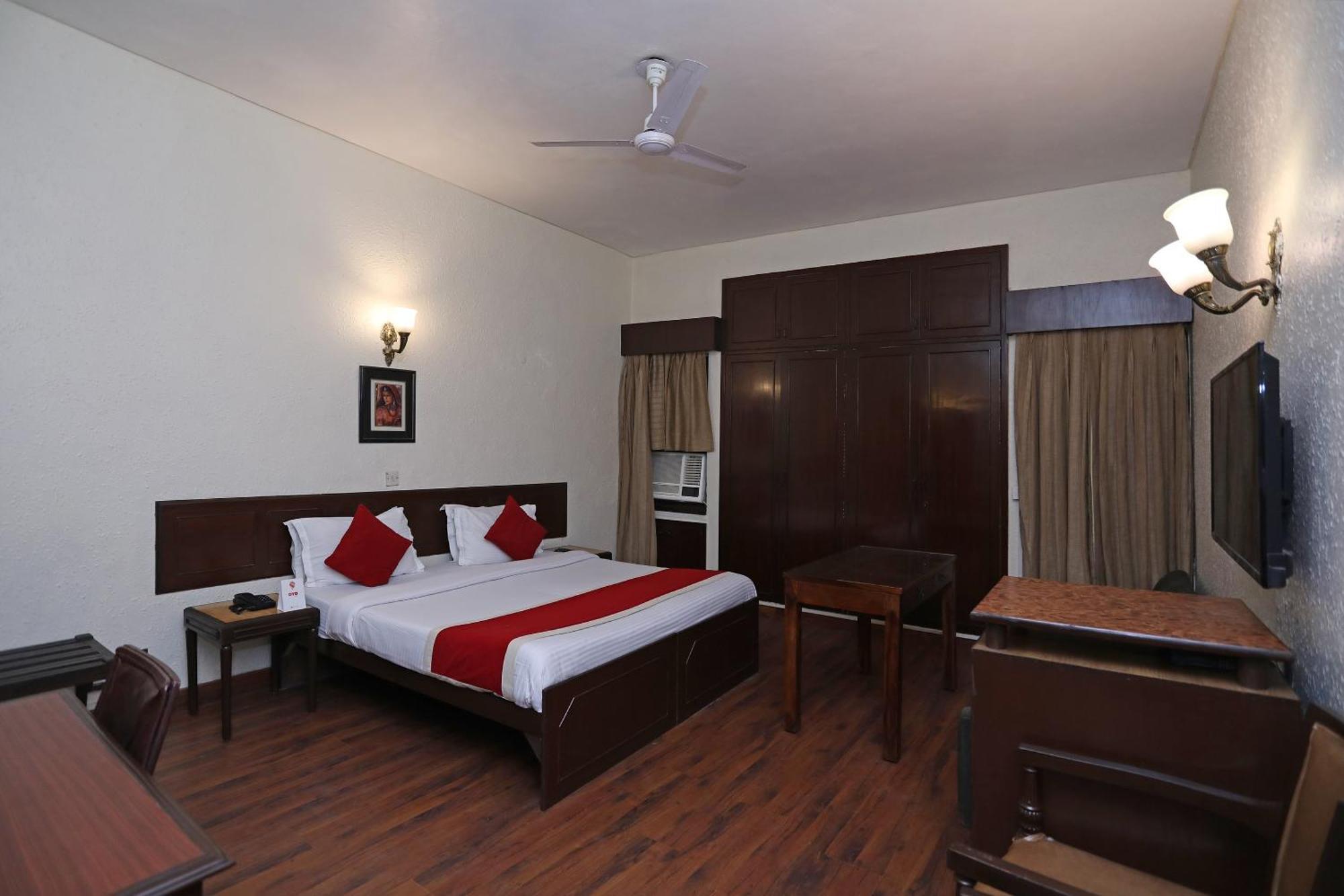 Collection O Hamilton Hotel Nueva Delhi Exterior foto